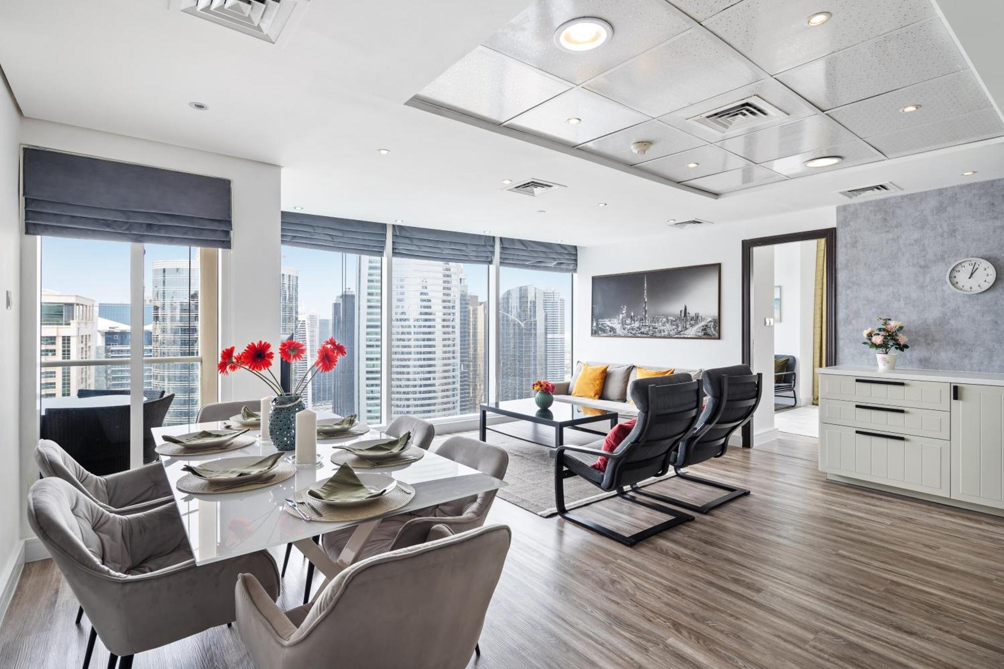 Modern & Spacious 2-Bed Condo With Panoramic Lake Views, Dual Balconies, Steps From Dubai Jlt Metro By "La Buena Vida Holiday Homes" Extérieur photo