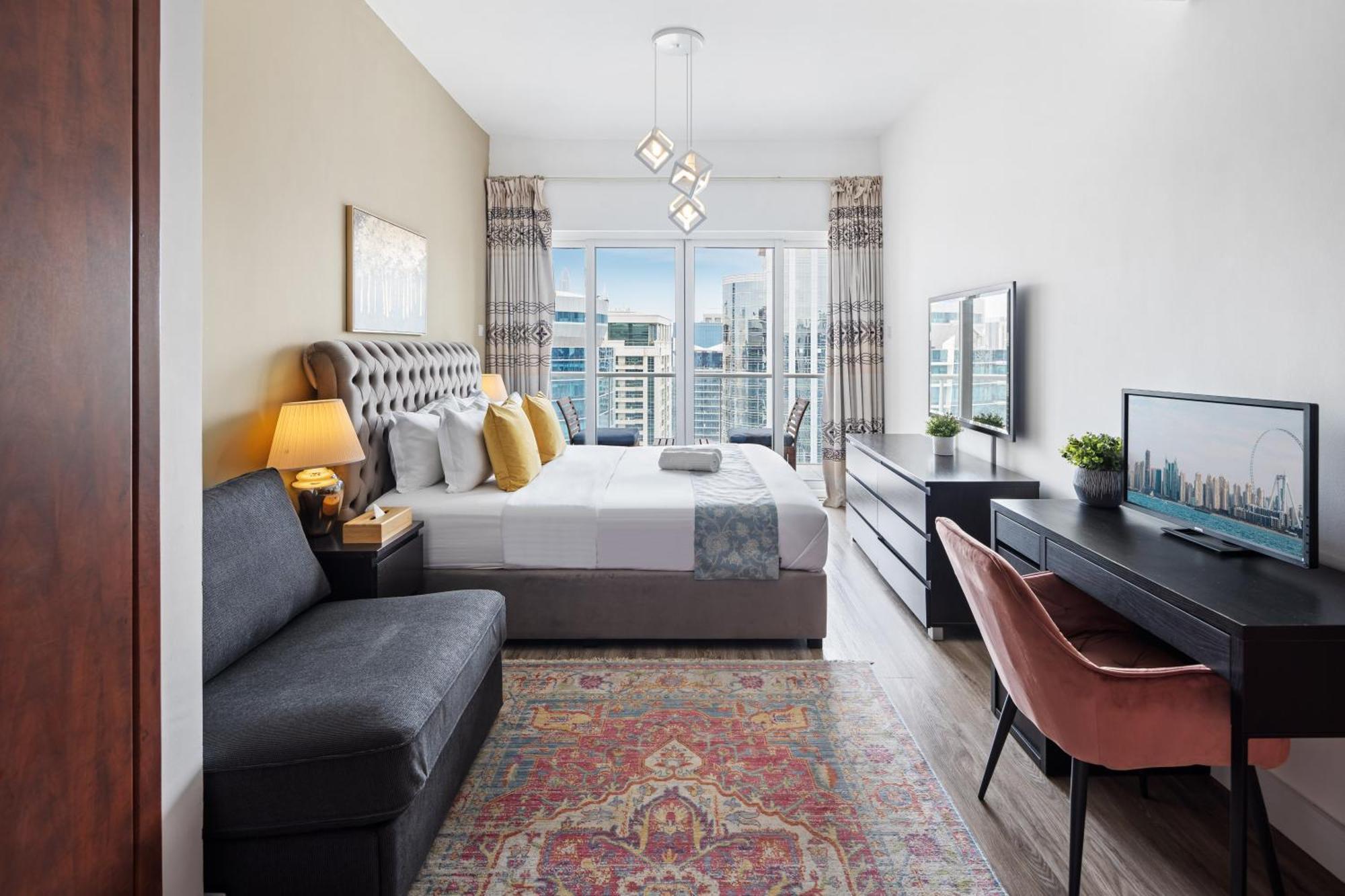 Modern & Spacious 2-Bed Condo With Panoramic Lake Views, Dual Balconies, Steps From Dubai Jlt Metro By "La Buena Vida Holiday Homes" Extérieur photo