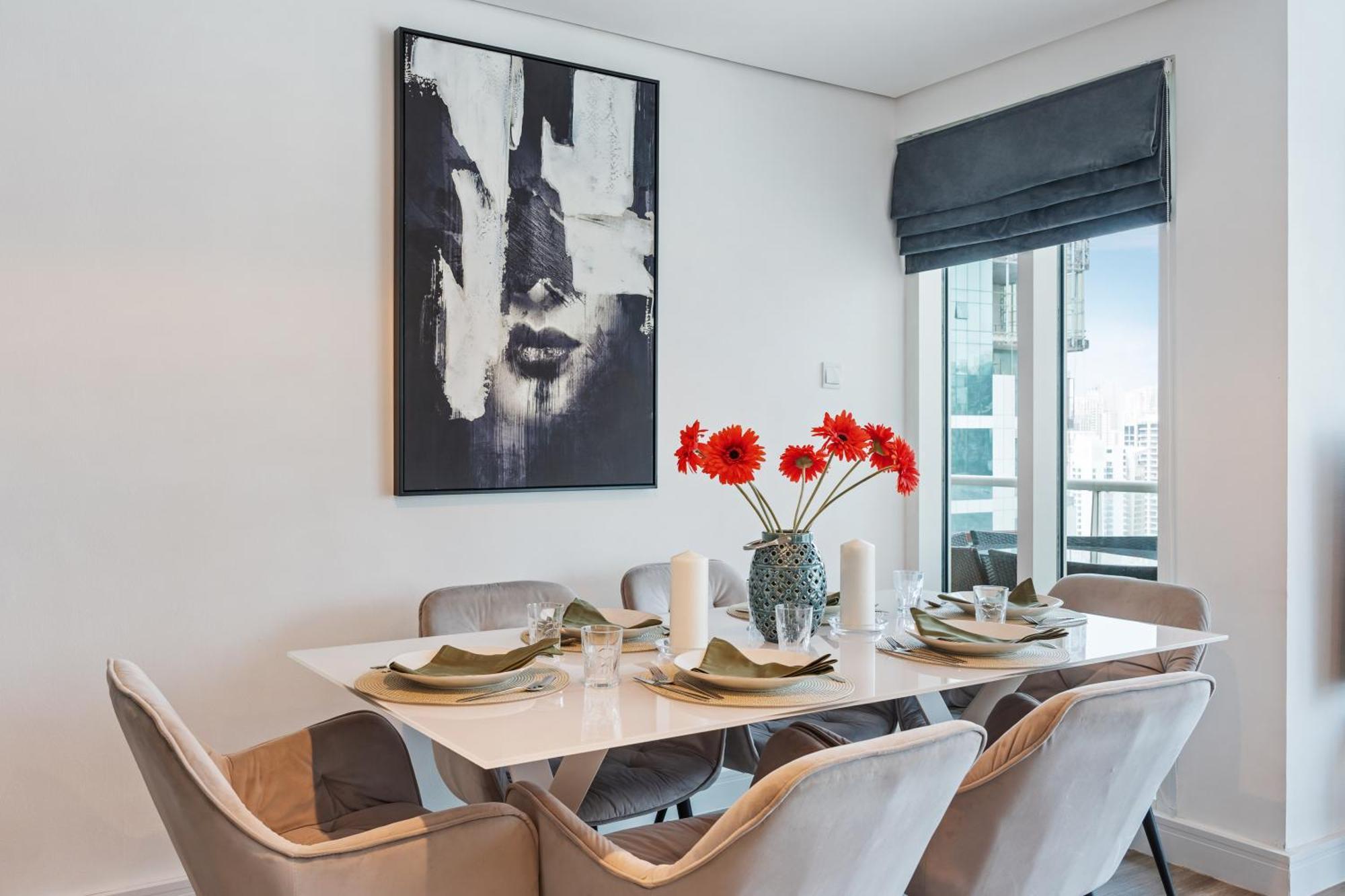 Modern & Spacious 2-Bed Condo With Panoramic Lake Views, Dual Balconies, Steps From Dubai Jlt Metro By "La Buena Vida Holiday Homes" Extérieur photo